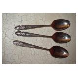 Oneida Prestige Plate Distinction 3 Soup Spoons
