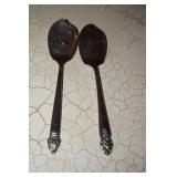 Oneida Prestige Plate Distinction 2 Sugar Spoons