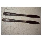 Oneida Prestige Plate Distinction 2 Dinner Knives