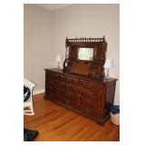 LInk Taylor VTG Dresser with MIrror