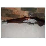 Avon Tai Winds After Shave Gun