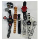 Lot of 8 Watches: MLB, Acqua, Sponge Bob +