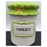 Vintage Cookie Jar w/ Lid, 8" Tall - CUTE!