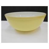 Large Yellow Pyrex USA  Bowl