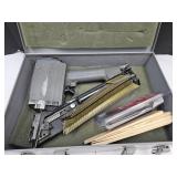 Senco Pneumatic Nailer w Brads