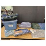 38 Quart Tote w Tarps, Stakes & Cord