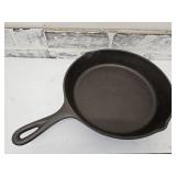 Cast  Iron Skillet Made in USA 8 SK  D2