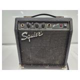 Squier SP.10 Guitar Amp Powers Up