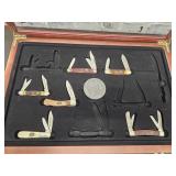 Knife Display Case 22" x 14" w 6 Pocket Knives