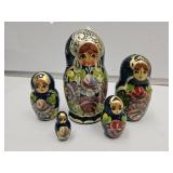 Set of  Nesting Dolls " to 6" high Set of  Nesting Dolls " to 6" high