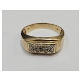 10k Gold & Diamond Ring 4.6 gr Sz 13 10k Gold & Diamond Ring 4.6 gr Sz 13