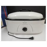 18 QT Roaster Oven with Buffet Server & Box 18 QT Roaster Oven with Buffet Server & Box