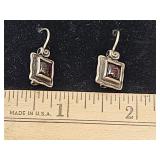 925 Sterling Silver & Garnet Earrings 925 Sterling Silver & Garnet Earrings