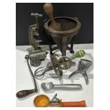 Vintage Farmhouse Decor / Kitchenware Lot