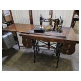 Antique Minnesota Sewing Machine  See COND