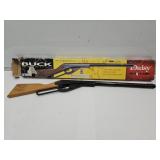 Daisy Buck 105B  BB Gun
