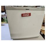 Haier Fridge WORKS 19.5"x18"x20"H SEE PICS