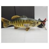 17" Fish & Ceramic Hen