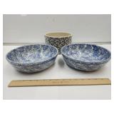 Roseville Ohio& Work Shop 9.5" Bowls 8" Crock