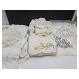 VTG Linen, Doilies, Crosstitch  & Embroidery