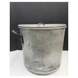 Aluminum  U.S. 1941 On Lid & 15g Pot Marked 1944