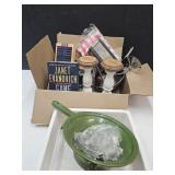 J Evanovich Book, Colander, Table Cover ++