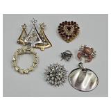 Lot of Brooches/ Pins