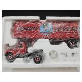 1:34,1960 Model B-61 Mack Tractor Trailer Radio F.