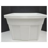 18 Gal Rubbermaid White Tote