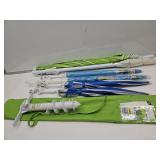 NEW  6 Ft Beach Umbrella & 4 Smaller Umbrellas