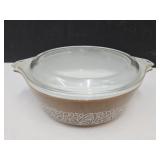 Pyrex Glass Bowl  #471-B  Chip on Lid