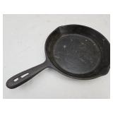 Cast Iron Skillet Taiwan  6 H See Size