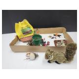 Metal Toys & Miniature Dolls +