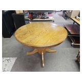 Round Oak Pedestal Table 41.5 x 30"h