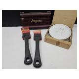 2 Edge Scrapers 2.5" w & Scrabble Game+