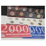 2000 US Mint UNC Coin Sets P & D