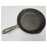 Cast Iron Skillet Marked Taiwan R.O.C.  6