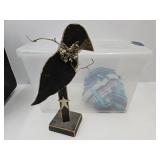 Storage TOte w/Wood Yard Art & Clear Storage Tote