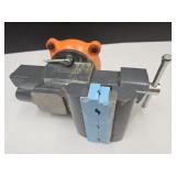 6" Wide Vevor Bench Top Vice