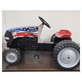 CASE HI 180 MAGNUM Pedal Tractor Dual Rear Ertl