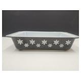 Pyrex #306 Snowflake Dish VGC