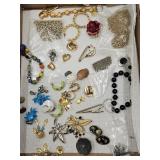 Costume Jewelry  Lot