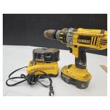 18 Volt Dewalt Drill Batteries & Charger UNTESTED