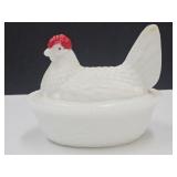VTG  Westmoreland Milk Glass Hen on a Nest 5 1/2'