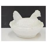 VTG  Mini Hen on a Nest  Milk Glass 2 1/2' L