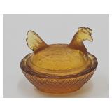VTG Mini Amber GlassHen on a Nest 2 1/2' L