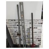2 ft & 4 ft Levels & 2 Bar Clamps