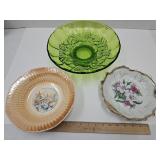 Indiana Glass 12'w Dish & BOwls See Makers Mark