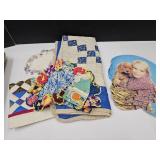 Columbia City VTG Fans Doilies+