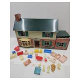 VTG Metal Toy Dollhouse, Family Dols, Furniture +